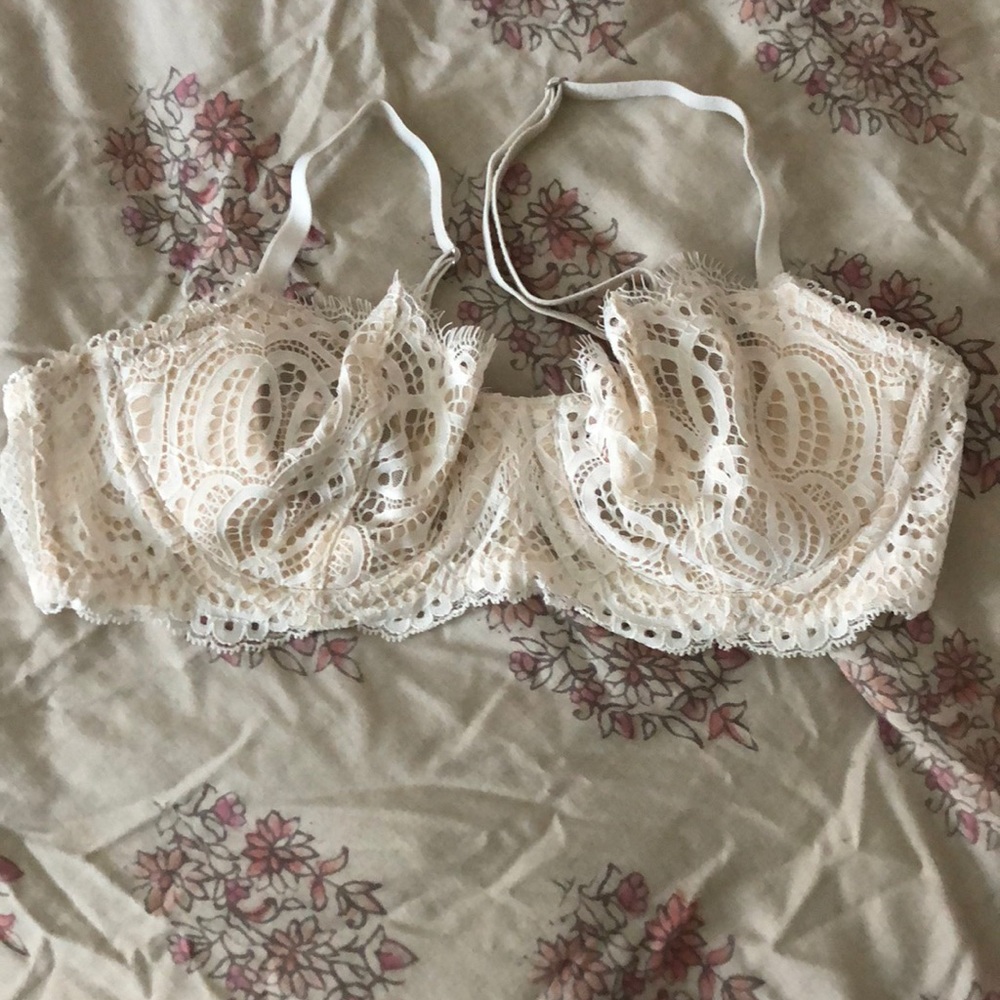 BNWOT Victoria’s Secret Unlined Bra
